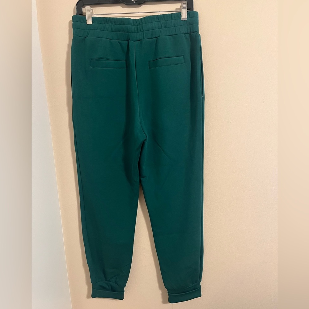 Varley Green DoubleSoft Pants - Picture 2 of 6